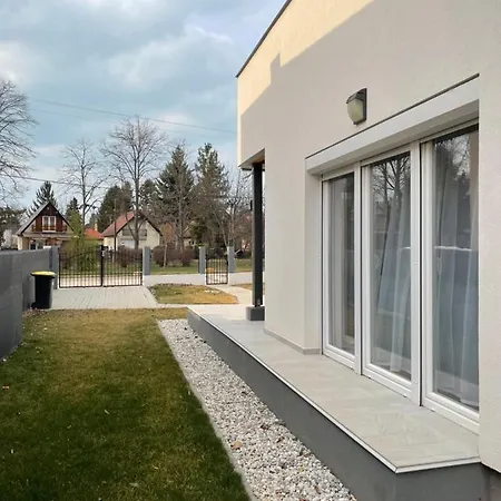 Villa Sorrento Deluxe - Jacuzzi Siofok